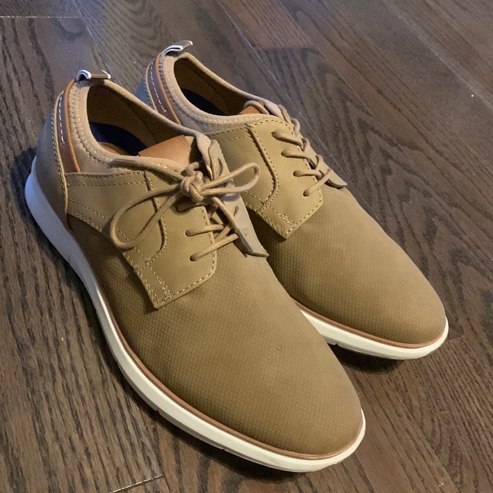 Men’s dress shoes